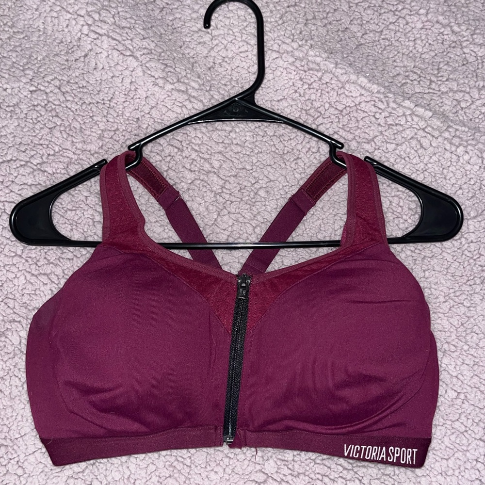 Victoria’s Secret Sport sports bra 36DD